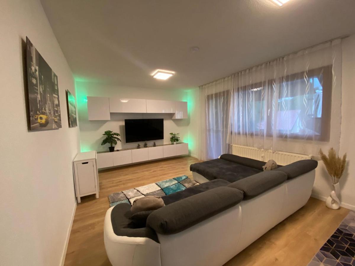 Koenig Apartment *